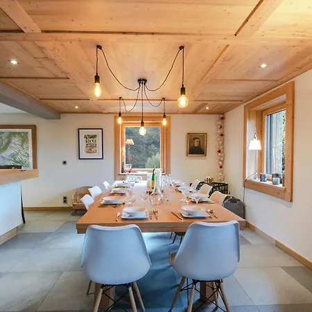 Superbe Avec Grand Jardin, 5 Chambres, Parking Et Wifi - Fr-1-343-177 Chamonix